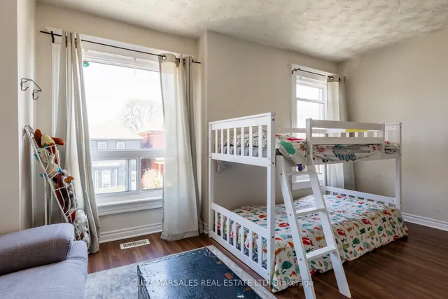 Additional image 21 of 83 Oak Ave