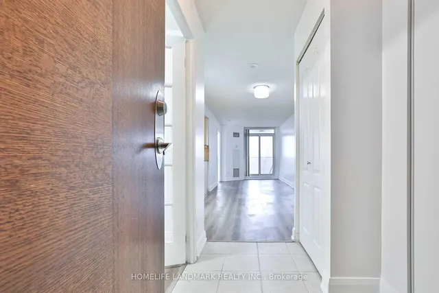 Additional image 4 of 1 Rean Dr Unit 2211