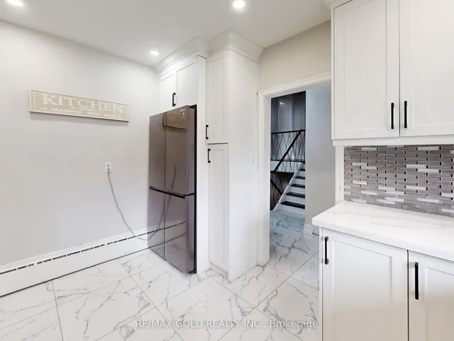Additional image 15 of 61 Centre St