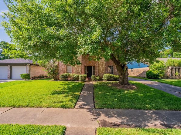 7631 Southmeadow Dr, Houston, TX 77071