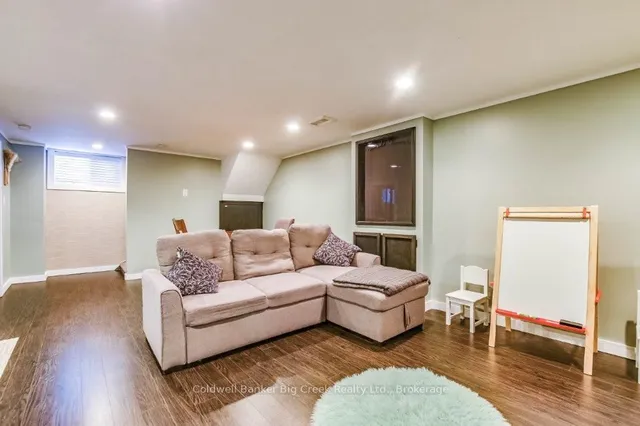 Additional image 33 of 159 Wise Crt