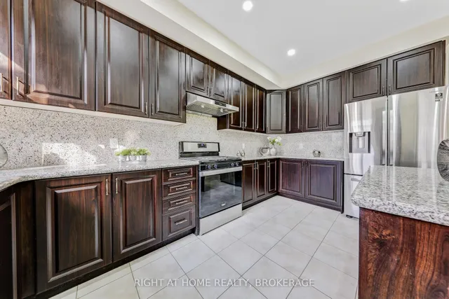 Additional image 13 of 503 Dundas St