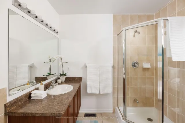 Additional image 33 of 651 Farmstead Dr Unit 33