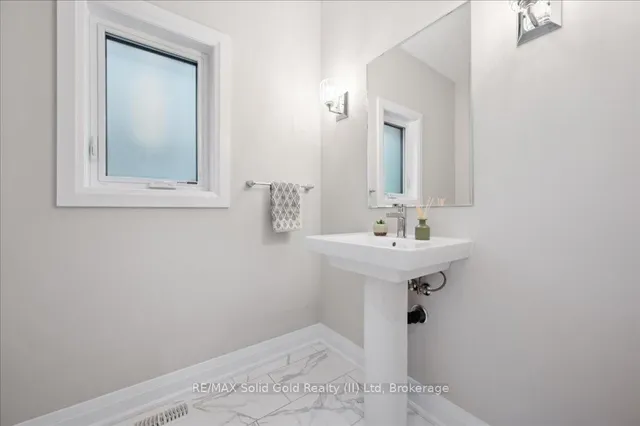 Additional image 18 of 43 Ian Ormston Dr