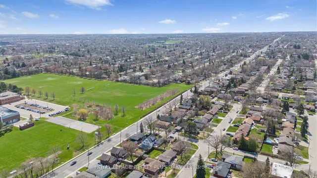 Additional image 25 of 2 Westcliffe Ave