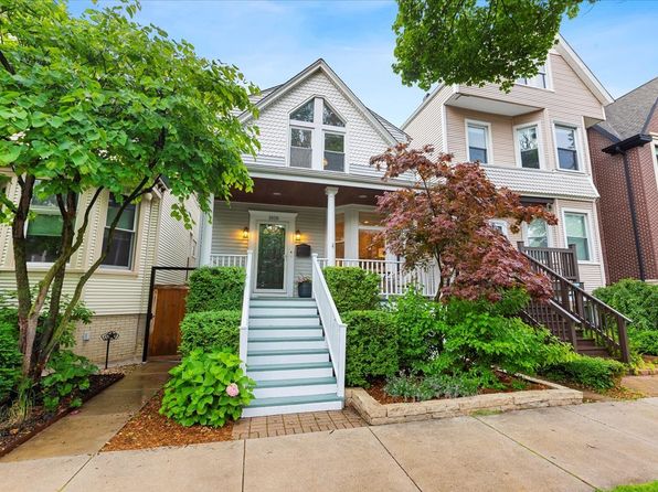 1828 W Barry Ave, Chicago, IL 60657