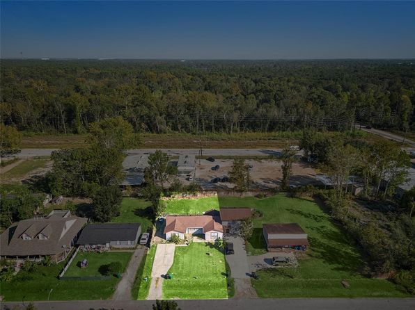 5733 Schutz St, Houston, TX 77032