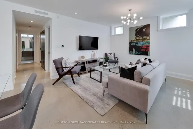 Additional image 5 of 1733 Bathurst St Unit 1A