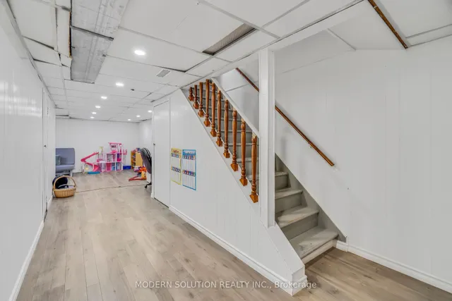 Additional image 20 of 341 Military Tr Unit 23