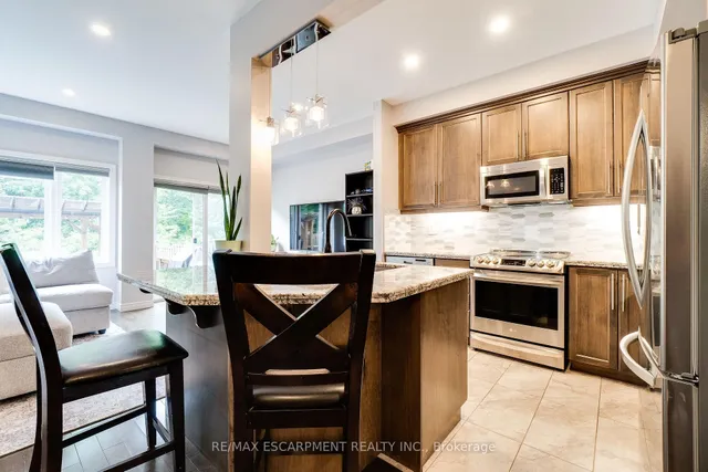 Additional image 10 of 159 Kinsman Dr