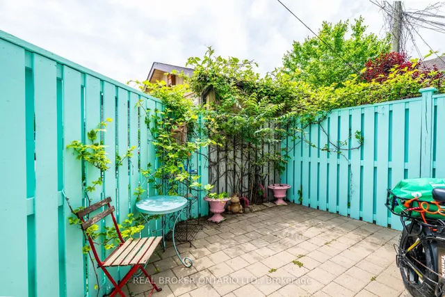 Additional image 33 of 27 Lindner St