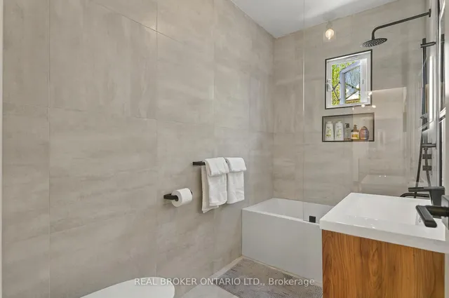 Additional image 24 of 143 Parkmount Rd