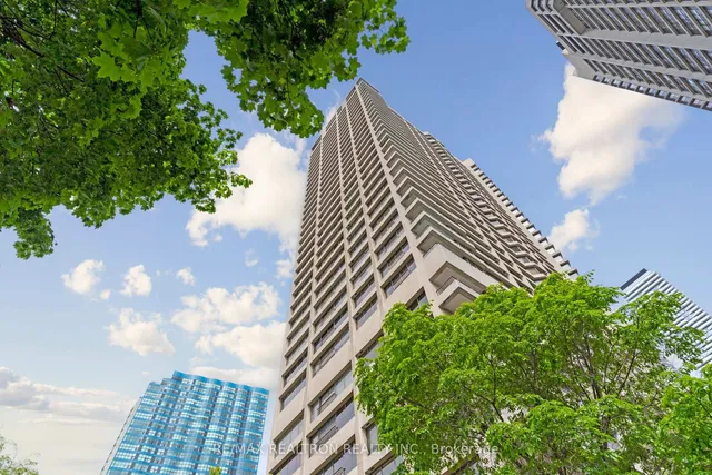 Additional image 2 of 65 Harbour Sq Unit 3206