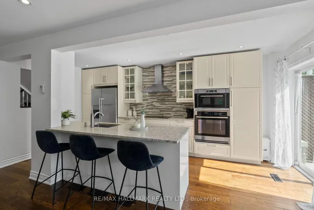 Additional image 35 of 14 Eastport Dr