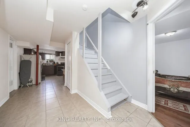 Additional image 41 of 24 Snow Leopard Crt