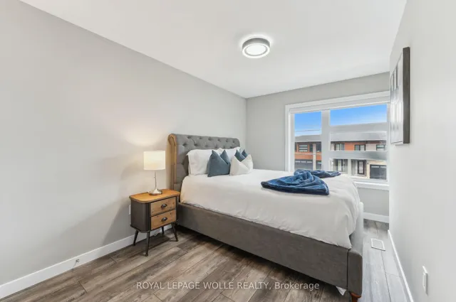 Additional image 29 of 946 Robert Ferrie Dr