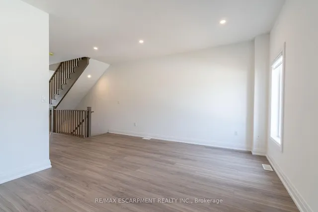 Additional image 15 of 15 RASPBERRY Lane