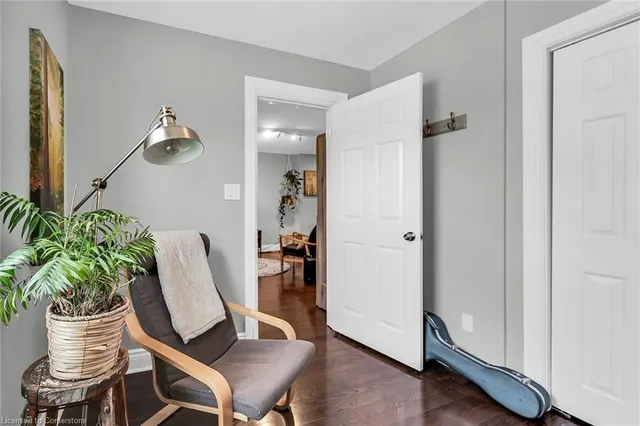 Additional image 25 of 287 King St