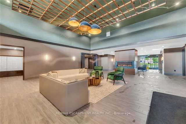 Additional image 10 of 460 Dundas St Unit 331