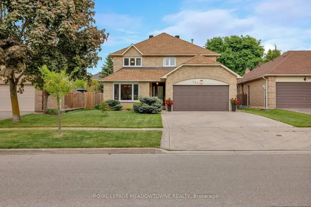 521 Vanier Dr