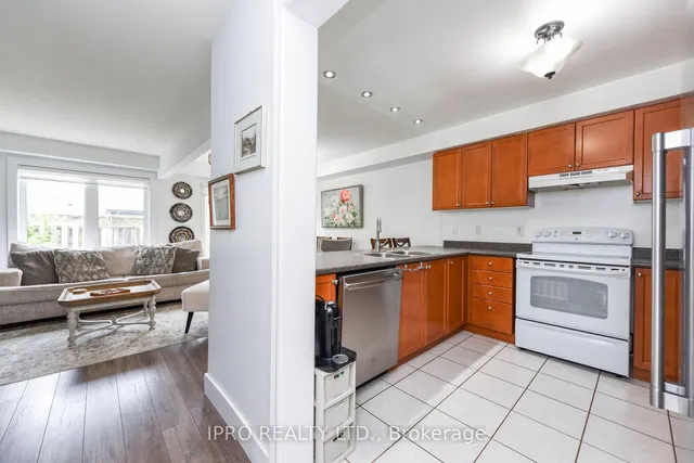 Additional image 17 of 4055 Forest Run Ave Unit 17