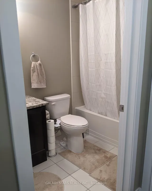 Additional image 10 of 35 Southshore Cres Unit 114