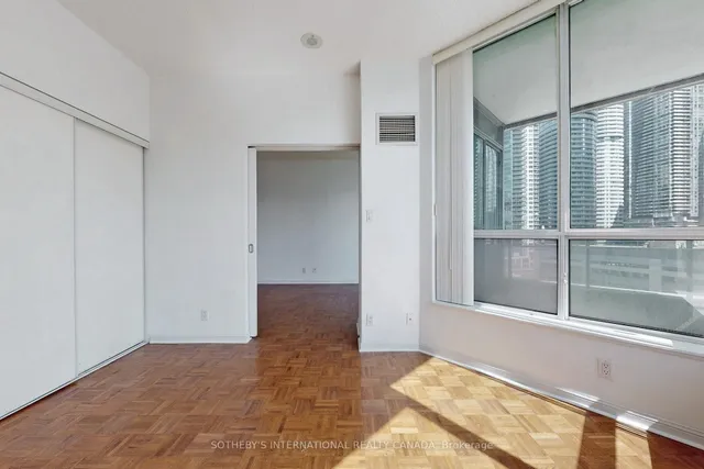 Additional image 19 of 228 Queens Quay Unit 1005