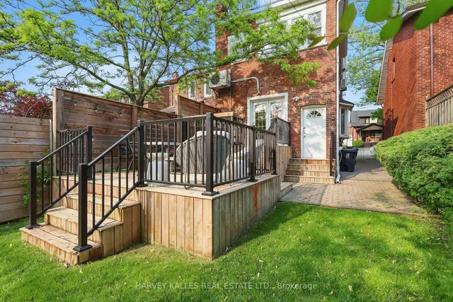 Additional image 44 of 34 Winnett Ave