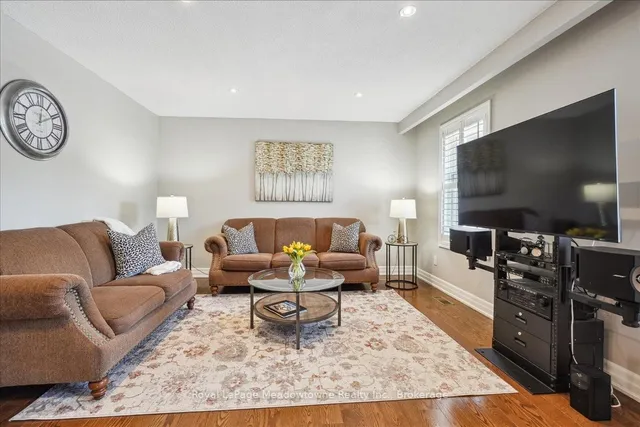 Additional image 10 of 30 Heslop Rd Unit 4