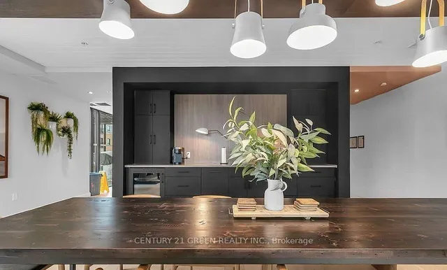 Additional image 6 of 741 King St Unit 1605