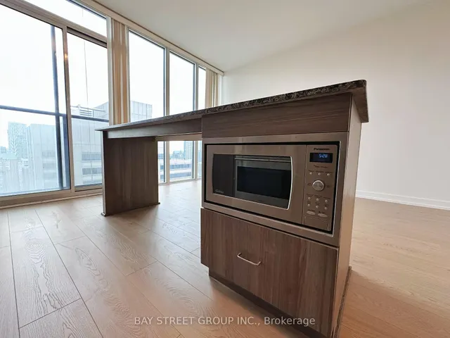 Additional image 10 of 426 University Ave Unit 2909