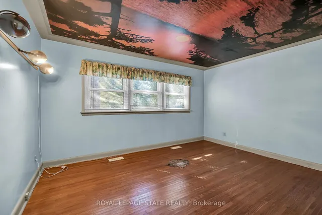 Additional image 20 of 559 Westview Ave