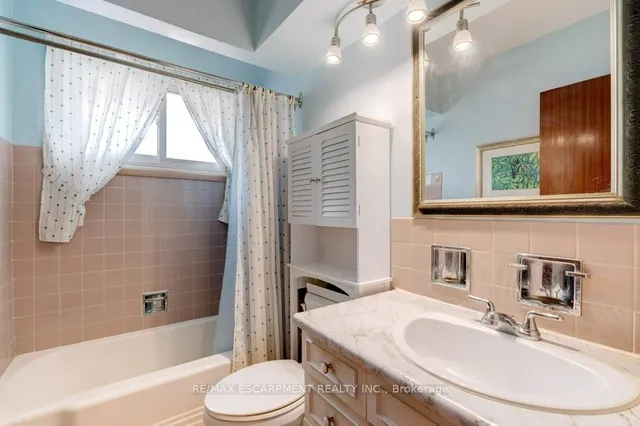 Additional image 19 of 29 Beacon Ave