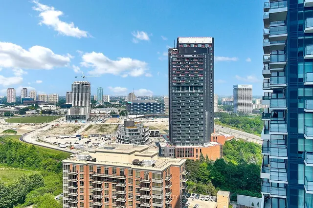 Additional image 35 of 10 Inn On The Park Dr Unit 2004