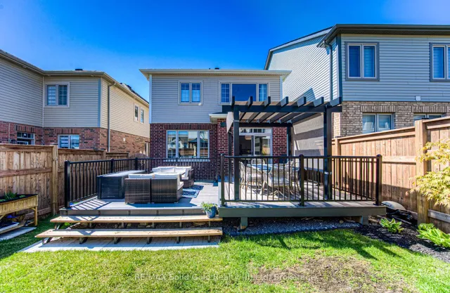 Additional image 33 of 145 Haldimand St