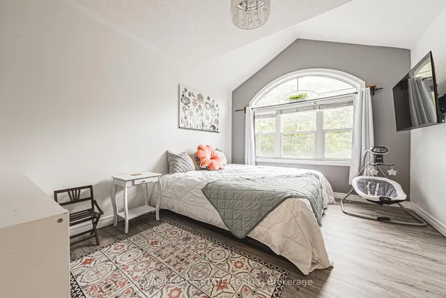 Additional image 29 of 95 Livingstone Dr