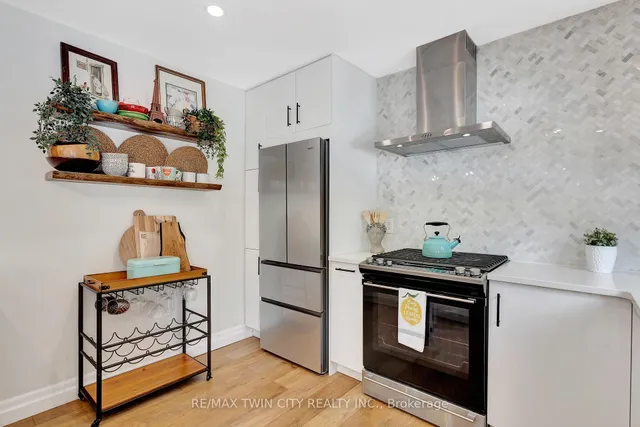 Additional image 9 of 2005 Old Mill Rd