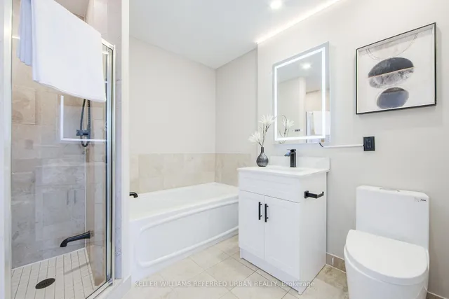 Additional image 22 of 218 Queens Quay Unit 2501