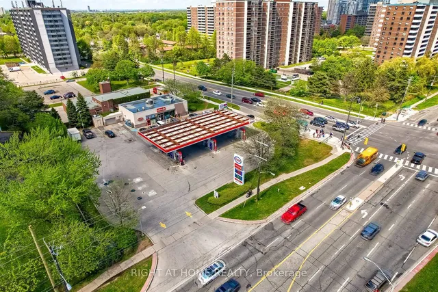 Additional image 43 of 14 Amulet St