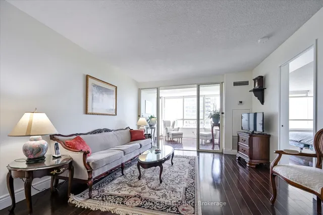 Additional image 9 of 275 Bamburgh Circ Unit 604