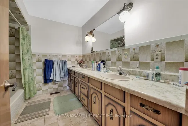 Additional image 22 of 492 Second Rd