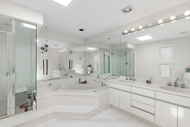 Additional image 24 of 382 Parkview Ave