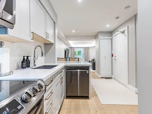 Additional image 10 of 217 St George St Unit 8