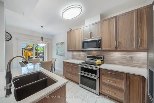 Additional image 15 of 16 OLIVIA Pl