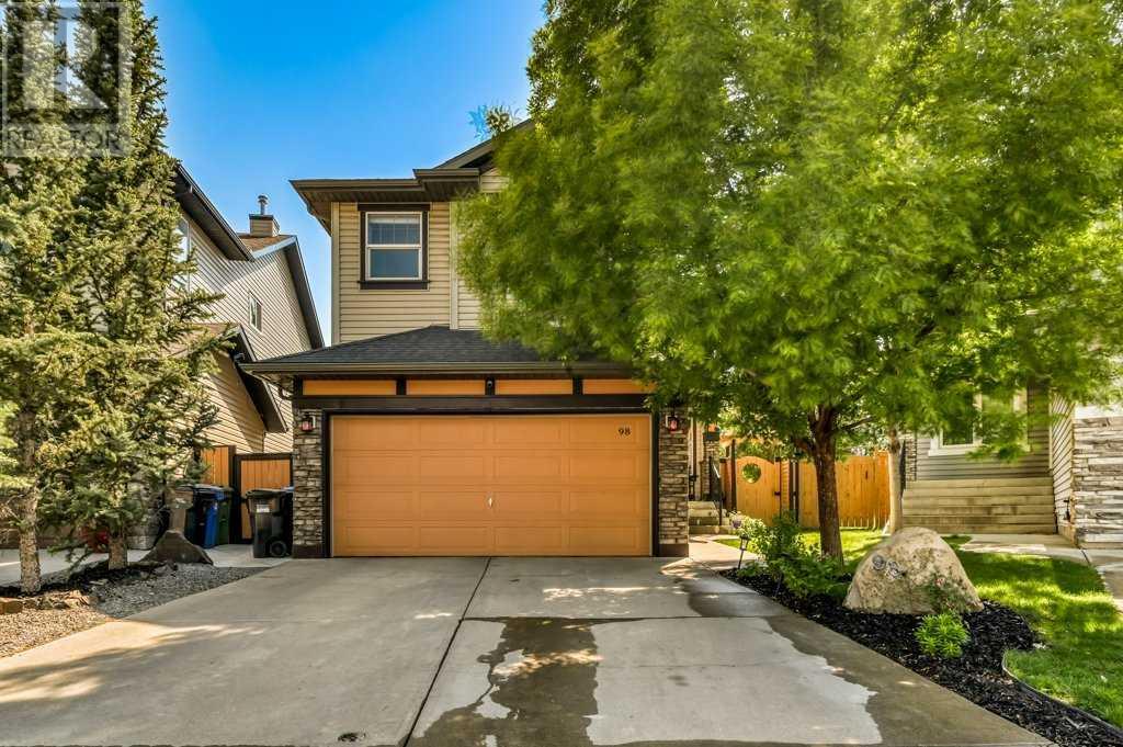 98 Chapalina Close SE|Calgary, Alberta T2X3W4