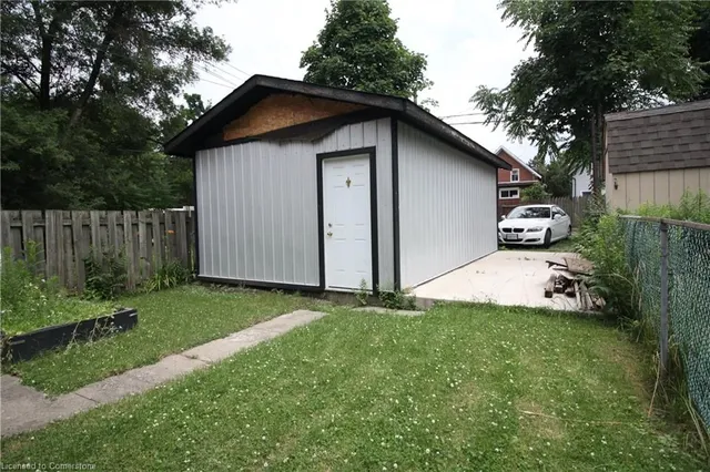 Additional image 3 of 107 Wellington St