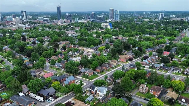 Additional image 41 of 28 Brunswick Ave