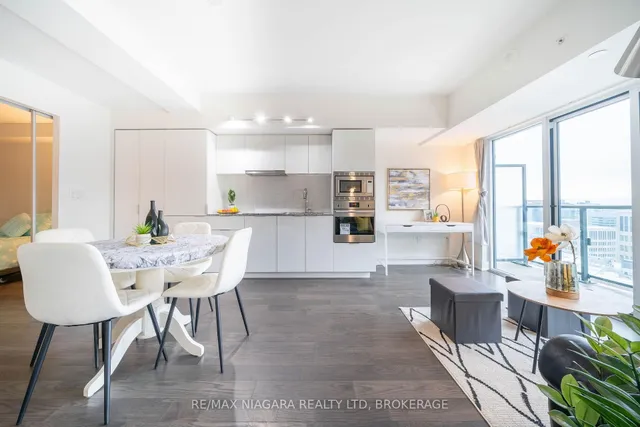 Additional image 9 of 955 Bay St Unit 2109