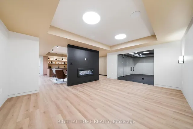 Additional image 39 of 16 Joanne Crt