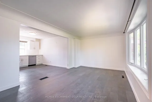 Additional image 3 of 423 UPPER OTTAWA St